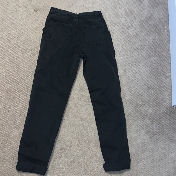 ASOS mom jeans size 32. Length 38 - Picture 2 of 3